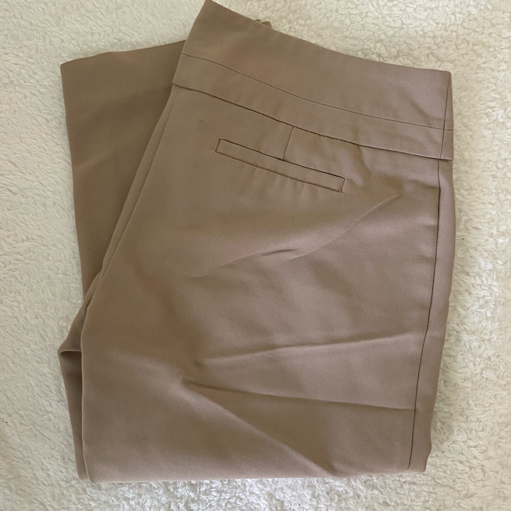 Khaki capri